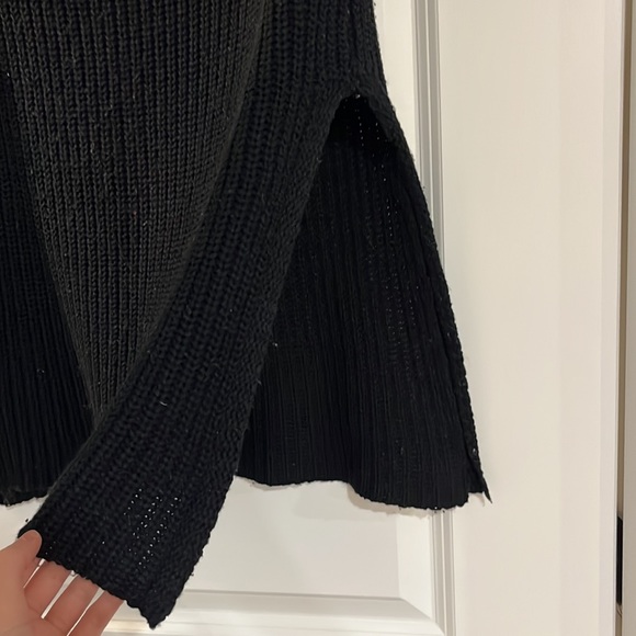 Black knit sleeveless turtleneck - Picture 4 of 5